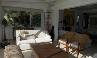Casa en barrio cerrado