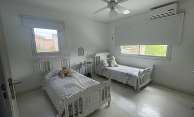 Casa en barrio cerrado
