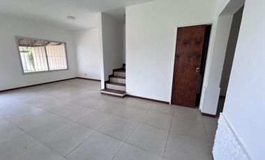 Venta Casa Funes Barrio Abierto Cantegril 3 dormitorios estrenar amplio jardín