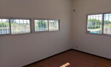 Venta Casa Funes Barrio Abierto Cantegril 3 dormitorios estrenar amplio jardín
