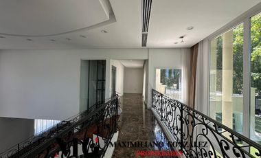 Casa en venta y alquiler, 8 ambientes - Saint Thomas Este, Esteban Echeverría
