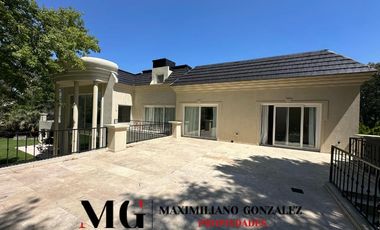 Casa en venta y alquiler, 8 ambientes - Saint Thomas Este, Esteban Echeverría