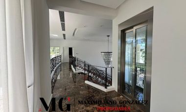Casa en venta y alquiler, 8 ambientes - Saint Thomas Este, Esteban Echeverría