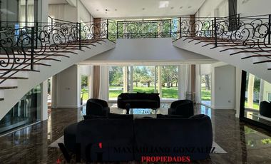 Casa en venta y alquiler, 8 ambientes - Saint Thomas Este, Esteban Echeverría