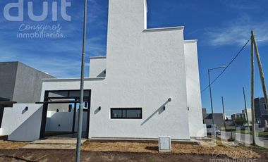 Excelente duplex 2 dor para ampliar en Terrazas de Manantiales