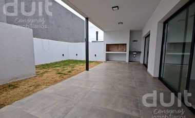 Excelente duplex 2 dor para ampliar en Terrazas de Manantiales
