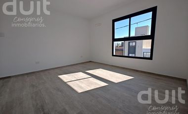 Excelente duplex 2 dor para ampliar en Terrazas de Manantiales