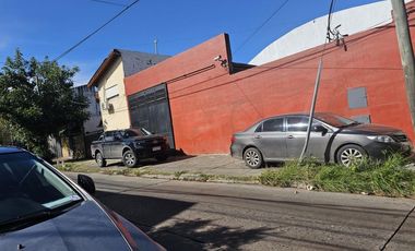 Depósito en venta - 2 Baños - Cocheras - 600Mts2 - Villa Ballester