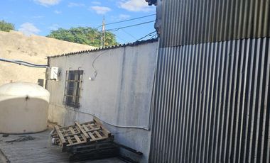 Depósito en venta - 2 Baños - Cocheras - 600Mts2 - Villa Ballester