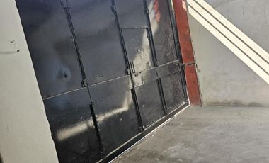 Depósito en venta - 2 Baños - Cocheras - 600Mts2 - Villa Ballester