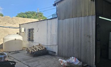 Depósito en venta - 2 Baños - Cocheras - 600Mts2 - Villa Ballester