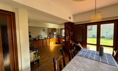 Chalet 7 amb sobre 2 lotes. Parque Luro