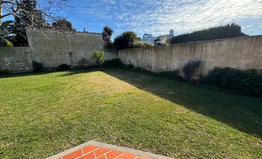 Chalet 7 amb sobre 2 lotes. Parque Luro