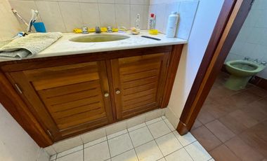 Chalet 7 amb sobre 2 lotes. Parque Luro