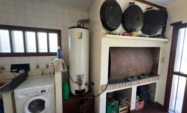 Chalet 7 amb sobre 2 lotes. Parque Luro
