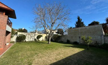 Chalet 7 amb sobre 2 lotes. Parque Luro
