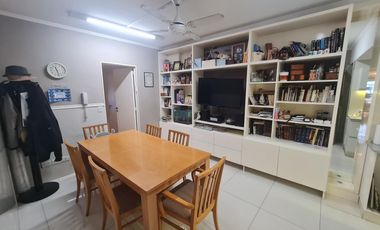 VENTA - 5 AMBIENTE AL FRENTE C/BALCÓN - COCHERA - SEGURIDAD - RECOLETA