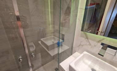 VENTA - 5 AMBIENTE AL FRENTE C/BALCÓN - COCHERA - SEGURIDAD - RECOLETA