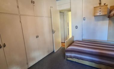 VENTA - 5 AMBIENTE AL FRENTE C/BALCÓN - COCHERA - SEGURIDAD - RECOLETA