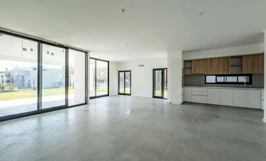 VENTA - Casa - 3 dormitorios - Puerto Roldán