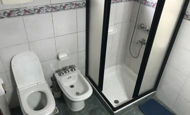 CASA 4 AMB CON GARAJE, PARQUE Y QUINCHO EN Zona Caisamar