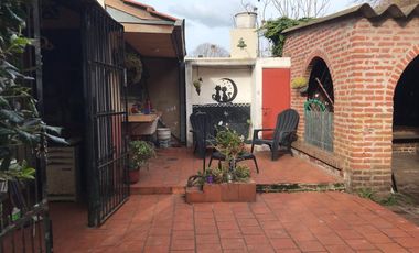 CASA 4 AMB CON GARAJE, PARQUE Y QUINCHO EN Zona Caisamar