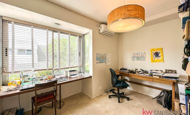 Casa en  venta en el Barrio Cerrado Laguna del Sol-.