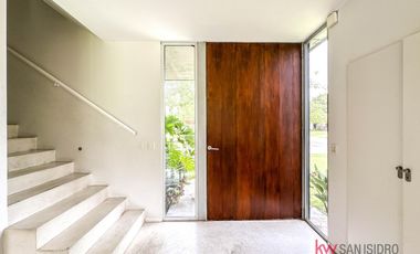 Casa en  venta en el Barrio Cerrado Laguna del Sol-.