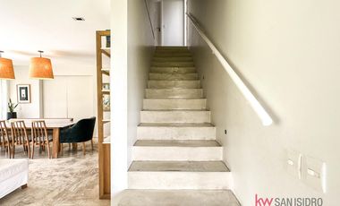 Casa en  venta en el Barrio Cerrado Laguna del Sol-.