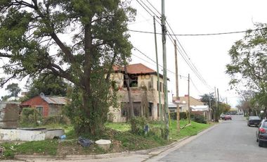 Casa en Venta en 509 esq. 12 Manuel B Gonnet - Alberto Dacal Propiedades