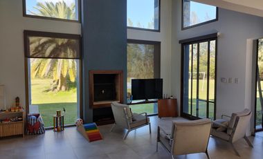 Casa en venta en Barrio Privado Colonia de Chacras