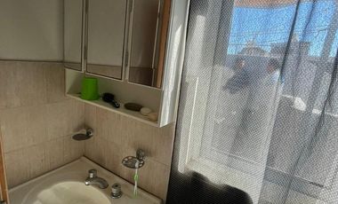 Casa en venta de 3 ambientes con departamento y terraza
