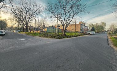 Terreno en esquina frente a Tierra Nueva, Fisherton Residencial