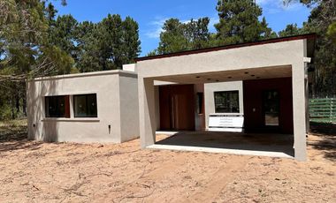 VENTA, CASA, VILLAROBLES, BARRIO BRINZALES, LOTE AL 400, 4 AMBIENTES