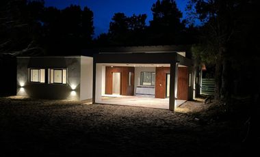 VENTA, CASA, VILLAROBLES, BARRIO BRINZALES, LOTE AL 400, 4 AMBIENTES