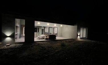VENTA, CASA, VILLAROBLES, BARRIO BRINZALES, LOTE AL 400, 4 AMBIENTES
