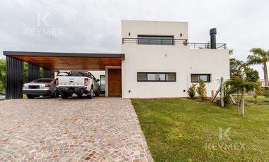 Casa en   venta Santa Elena Pilar