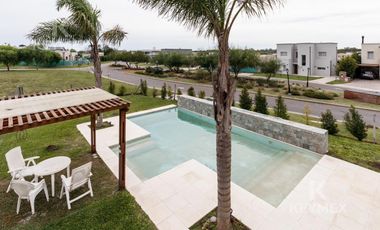 Casa en   venta Santa Elena Pilar