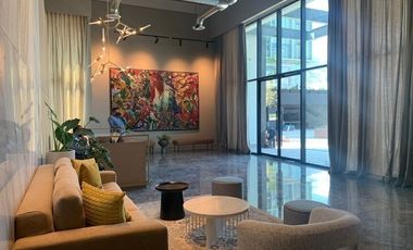 DEPARTAMENTO EQUIPADO Y SEMI AMUEBLADO VENTA WEST 2 REC.