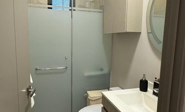 DEPARTAMENTO EQUIPADO Y SEMI AMUEBLADO VENTA WEST 2 REC.