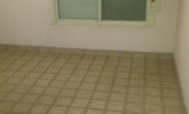 Casa en venta - 2 Dormitorios 3 Baños - 300Mts2 - Ituzaingó