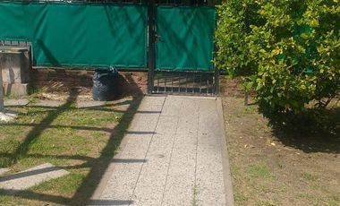 Casa en venta - 2 Dormitorios 3 Baños - 300Mts2 - Ituzaingó