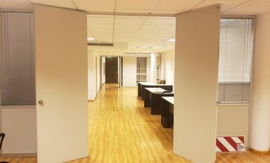 Alquiler de oficina de 120 m2 en Beccar