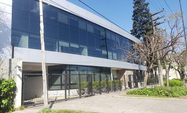 Alquiler de oficina de 120 m2 en Beccar