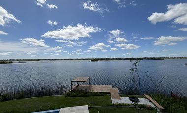 Casa en  Venta y Alquiler  en Marinas Puertos, Escobar