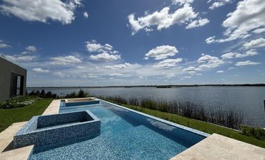 Casa en  Venta y Alquiler  en Marinas Puertos, Escobar
