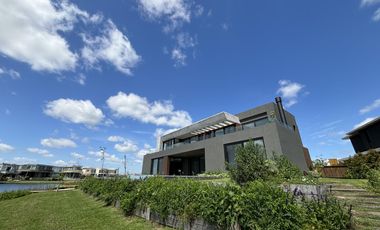 Casa en  Venta y Alquiler  en Marinas Puertos, Escobar