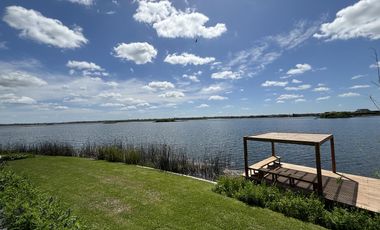 Casa en  Venta y Alquiler  en Marinas Puertos, Escobar