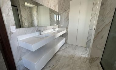 Casa en  Venta y Alquiler  en Marinas Puertos, Escobar
