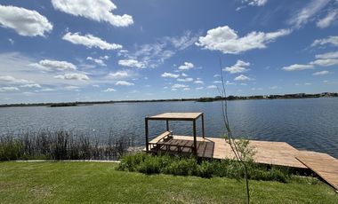 Casa en  Venta y Alquiler  en Marinas Puertos, Escobar